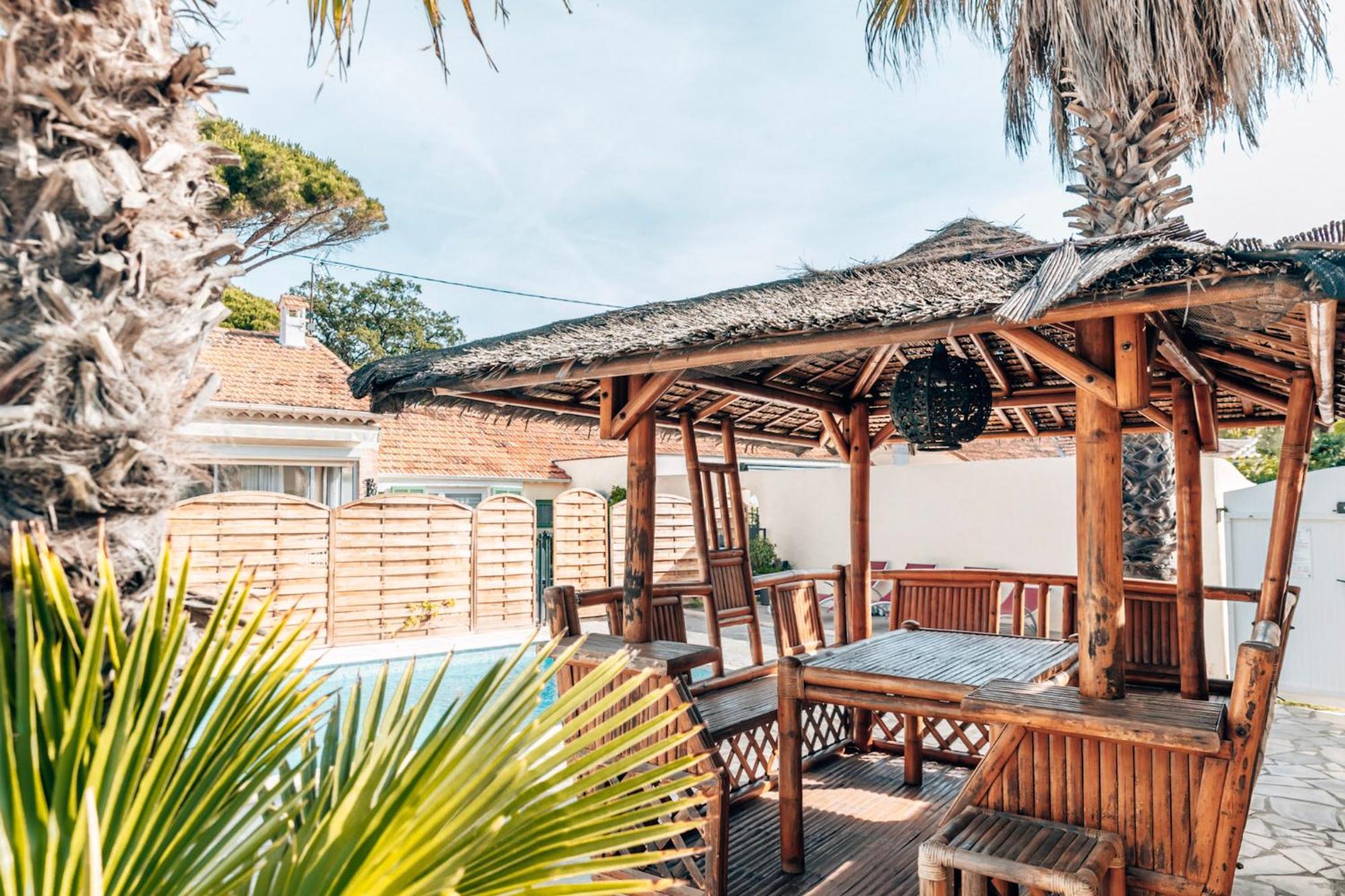 Reve D'Azur En Bord De Mer A La Nartelle Avec Piscine Dans La Residence, Terrasse, Bbq, 2 Chambres 2 Sdb Logement De 35M2 Draps Inclus Sainte-Maxime Esterno foto