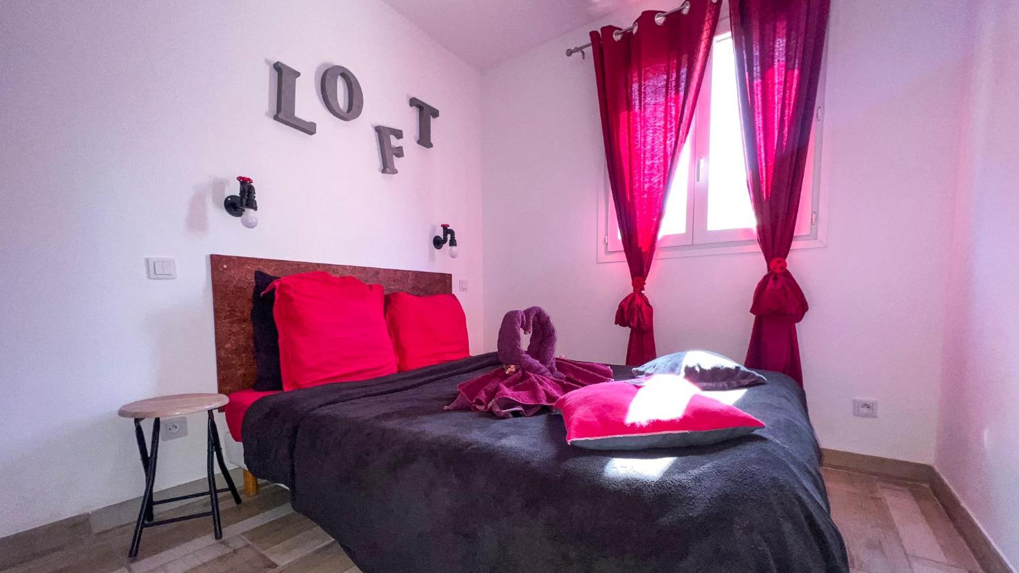 Reve D'Azur En Bord De Mer A La Nartelle Avec Piscine Dans La Residence, Terrasse, Bbq, 2 Chambres 2 Sdb Logement De 35M2 Draps Inclus Sainte-Maxime Esterno foto