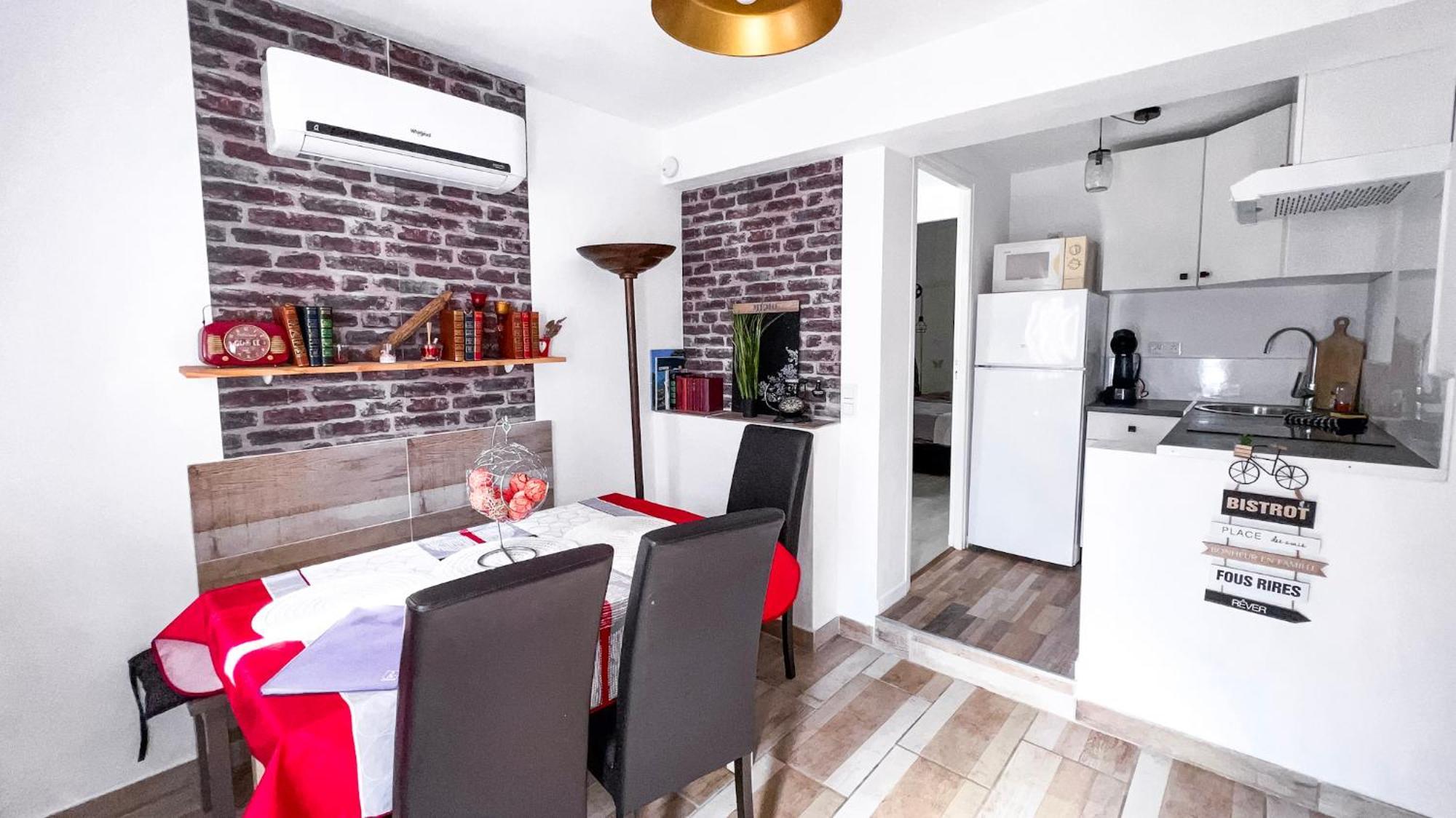 Reve D'Azur En Bord De Mer A La Nartelle Avec Piscine Dans La Residence, Terrasse, Bbq, 2 Chambres 2 Sdb Logement De 35M2 Draps Inclus Sainte-Maxime Esterno foto