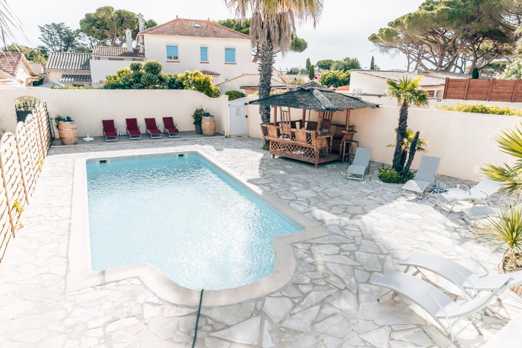 Reve D'Azur En Bord De Mer A La Nartelle Avec Piscine Dans La Residence, Terrasse, Bbq, 2 Chambres 2 Sdb Logement De 35M2 Draps Inclus Sainte-Maxime Esterno foto
