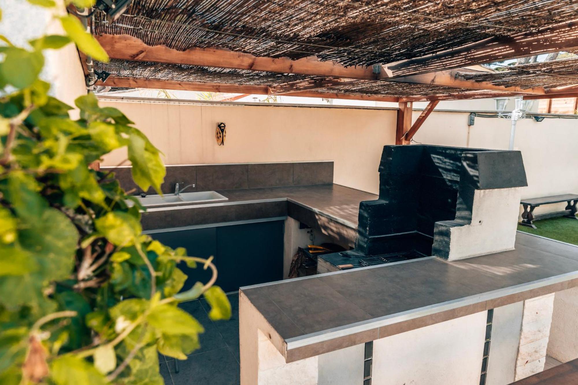 Reve D'Azur En Bord De Mer A La Nartelle Avec Piscine Dans La Residence, Terrasse, Bbq, 2 Chambres 2 Sdb Logement De 35M2 Draps Inclus Sainte-Maxime Esterno foto