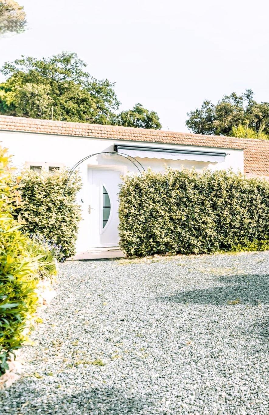 Reve D'Azur En Bord De Mer A La Nartelle Avec Piscine Dans La Residence, Terrasse, Bbq, 2 Chambres 2 Sdb Logement De 35M2 Draps Inclus Sainte-Maxime Esterno foto